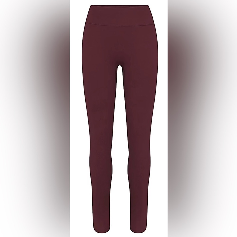 NikeSKIMS Matte High-Waisted 26" Leggings Currant S